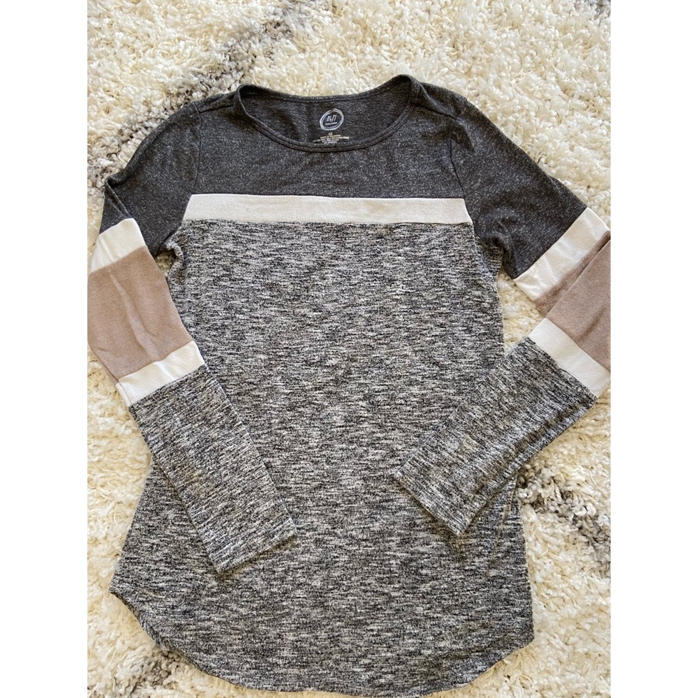 Long sleeve Maurices Top